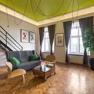 Apartment Vibes